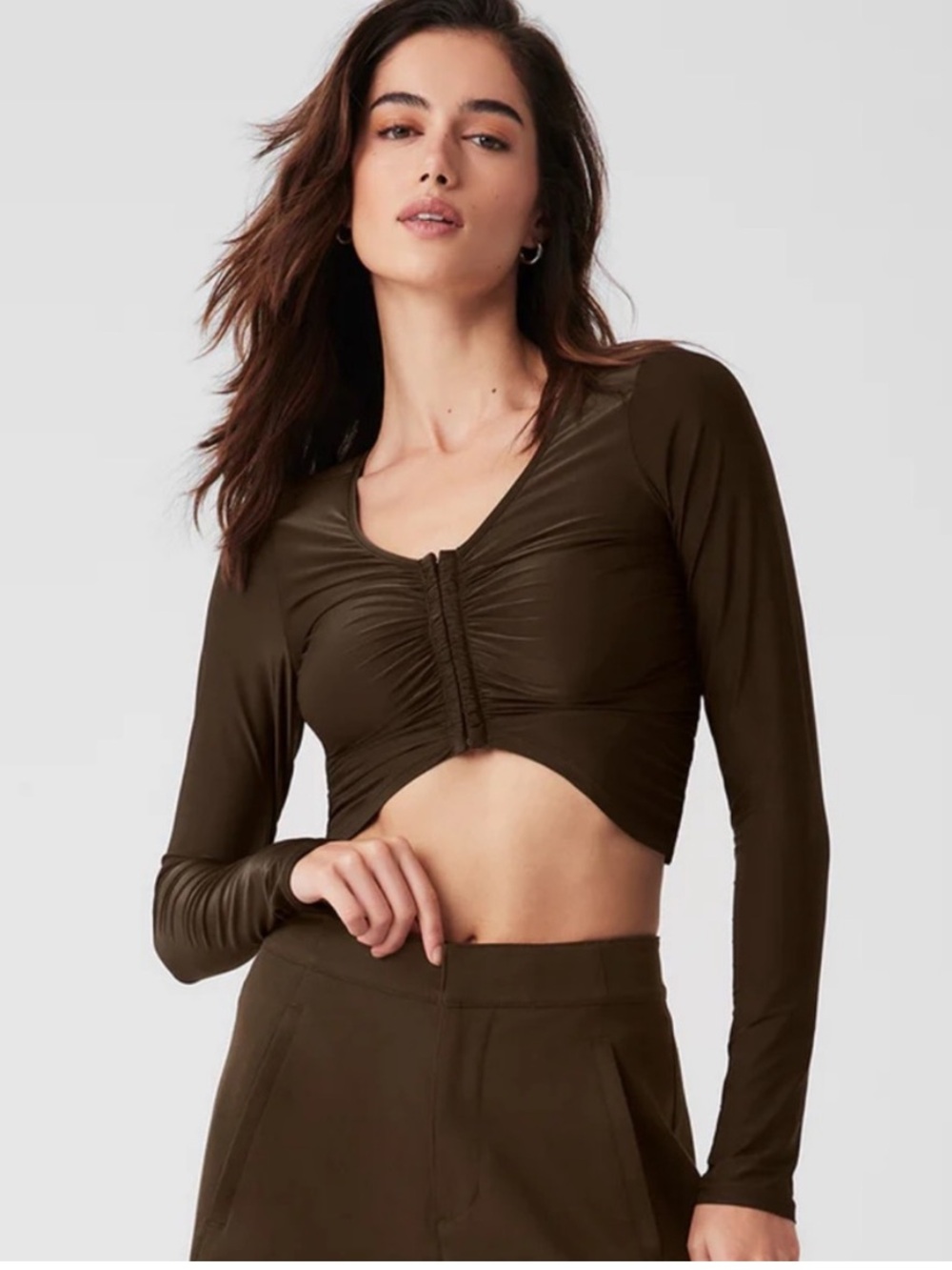 ALO Standout Eapresso Brown Ruched Long Sleeve Crop Top light cool fabric XS
